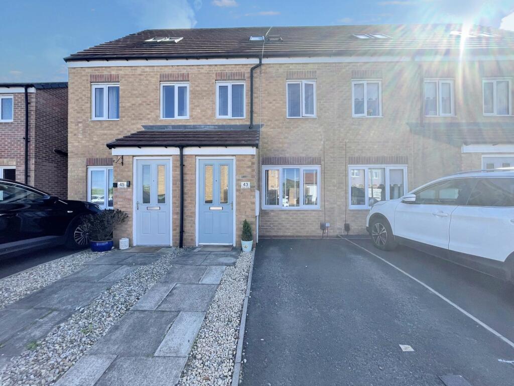3 bedroom town house for sale in Woolf Drive, Biddick Green, South