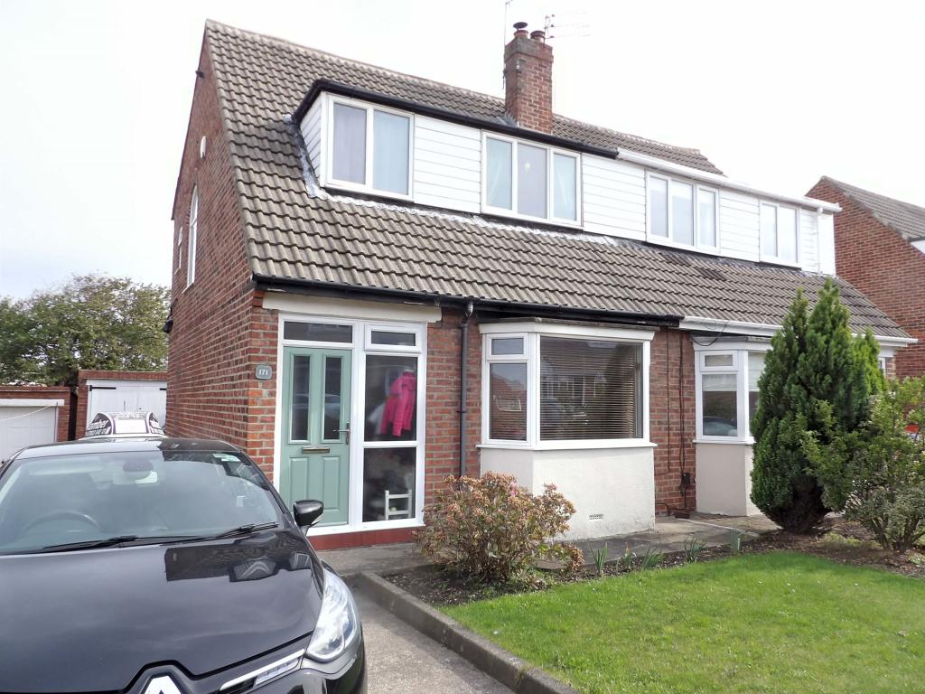 3 bedroom semidetached house for sale in Norham Avenue North, South