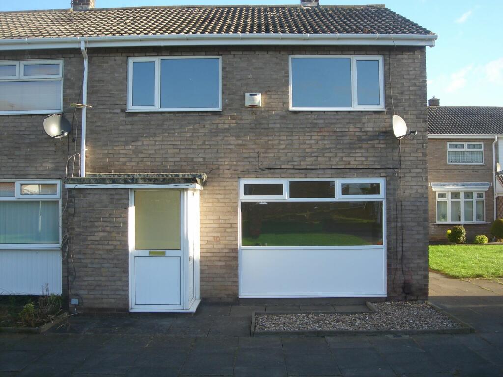3 bedroom terraced house for sale in Lansdown Way, Low Grange