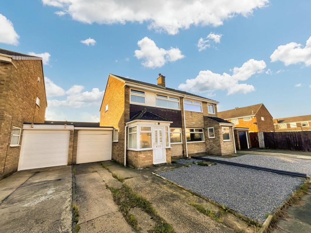 3 bedroom semidetached house for sale in Elgin Road, Thornaby