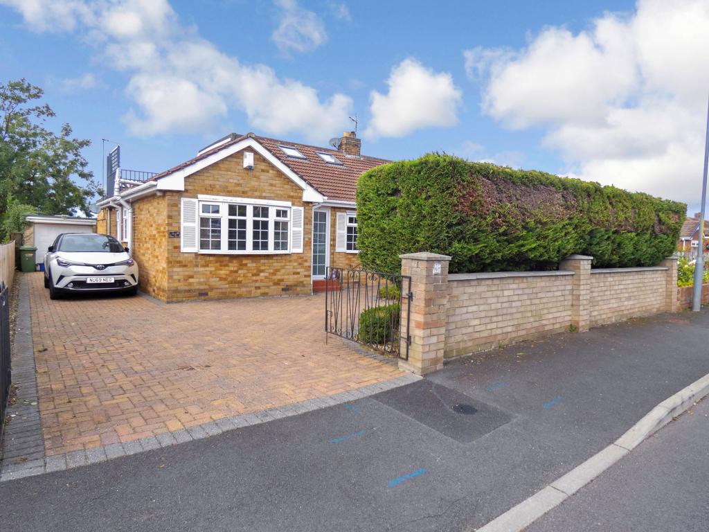 3 bedroom bungalow for sale in Richardson Road, Thornaby, Stocktonon