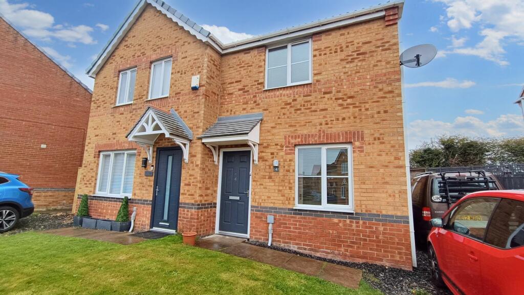 2 bedroom semidetached house for sale in Holm Hill Gardens, Easington