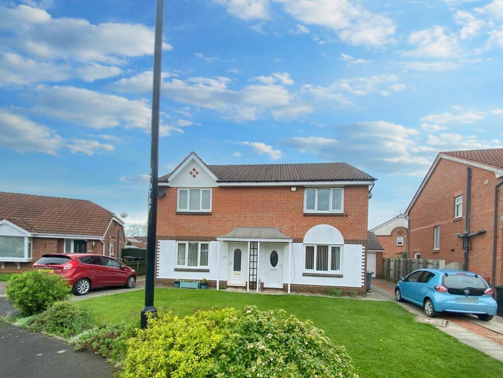 3 bedroom semidetached house for sale in Bewick Park, Wallsend, Tyne