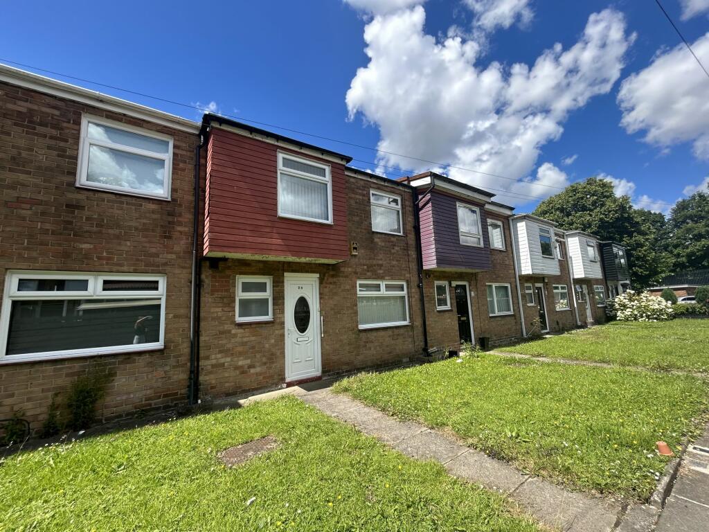 3 bedroom terraced house for sale in Cairnsmore Close, Walkerdene, Newcastle upon Tyne, Tyne and