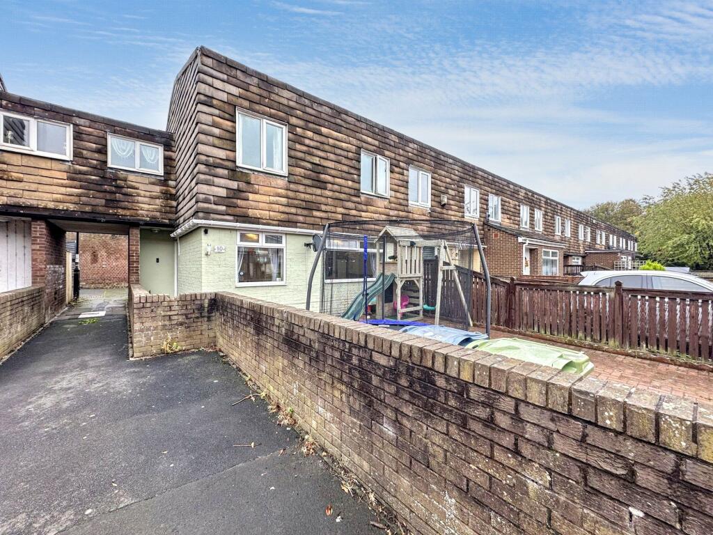 Main image of property: Arklecrag, Washington, Tyne and Wear, NE37 1RA