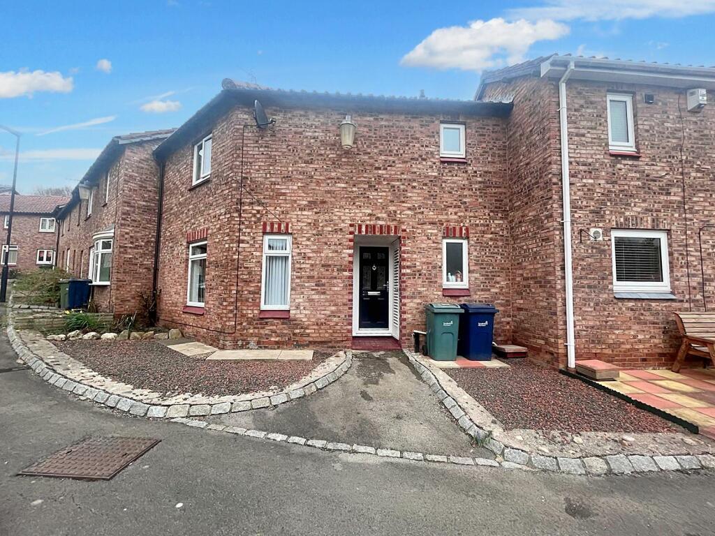 3 bedroom terraced house for sale in Mendip Drive, Washington, Tyne and