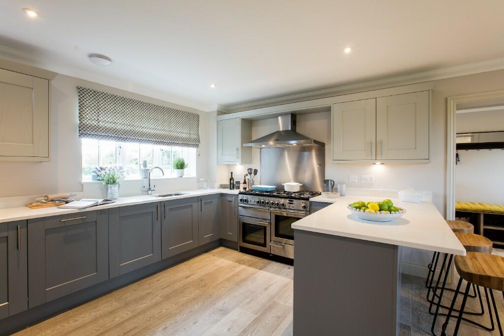 Additional property image - River Reach,
Mistley,
Manningtree,
Essex,
CO11 2FL