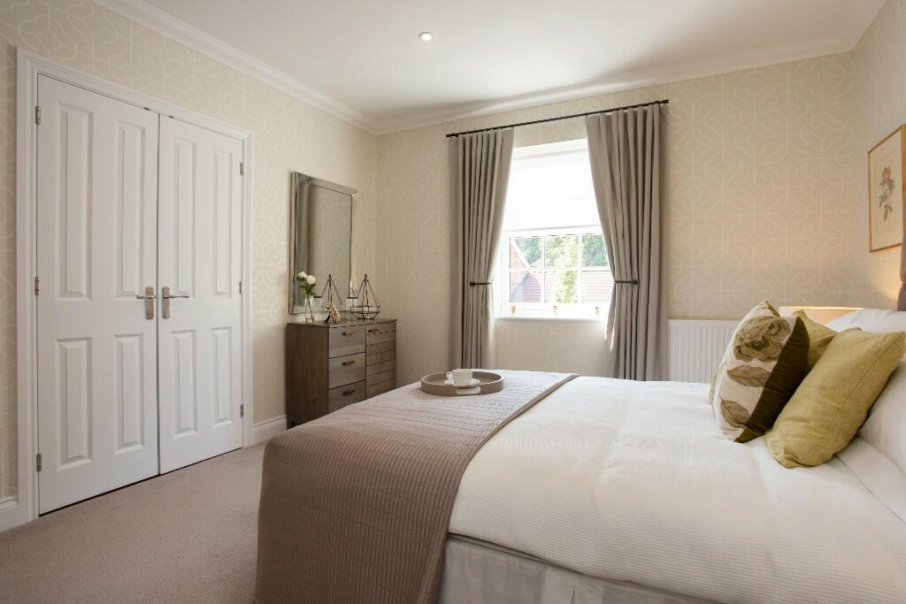Additional property image - River Reach,
Mistley,
Manningtree,
Essex,
CO11 2FL