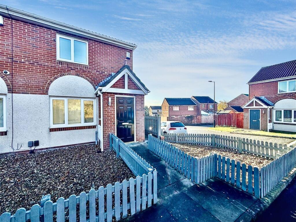 Main image of property: Redewood Close, Slatyford, Newcastle upon Tyne, Tyne and Wear, NE5 2NZ