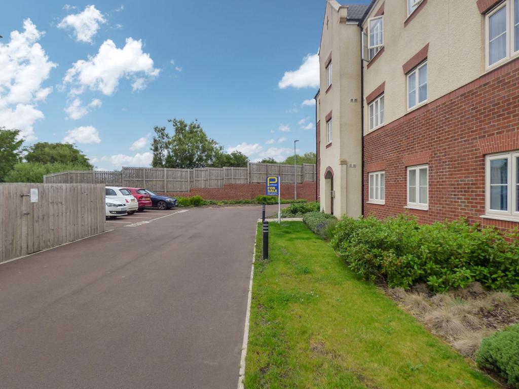 2 bedroom flat for sale in Trevelyan Close, Earsdon View, Shiremoor