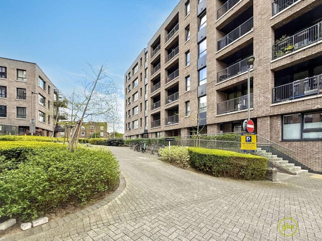 Main image of property: 4 Gullivers Walk, Surrey Quays, London