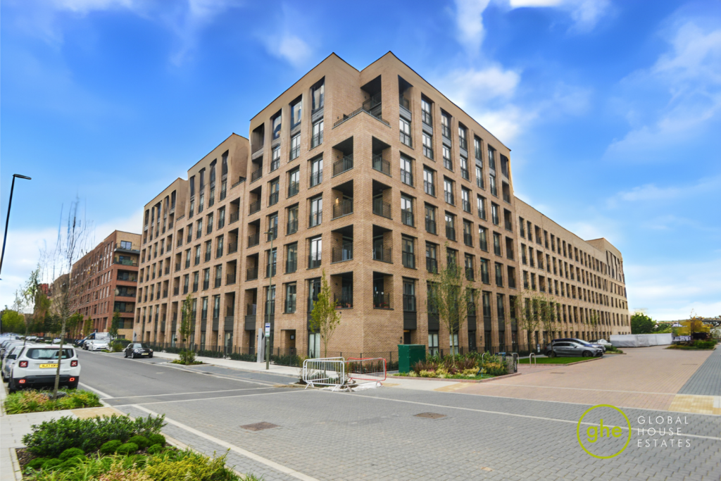 Main image of property: 75 Lismore Boulevard, Colindale, London