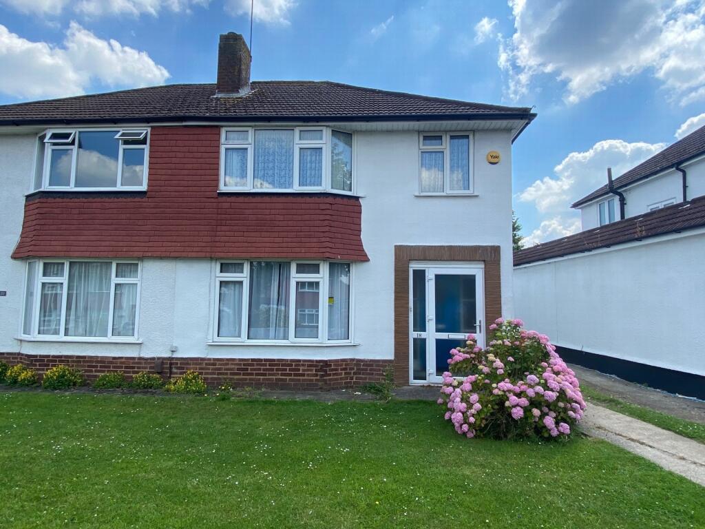 3 bedroom semidetached house for sale in Leamington Avenue, Orpington, BR6