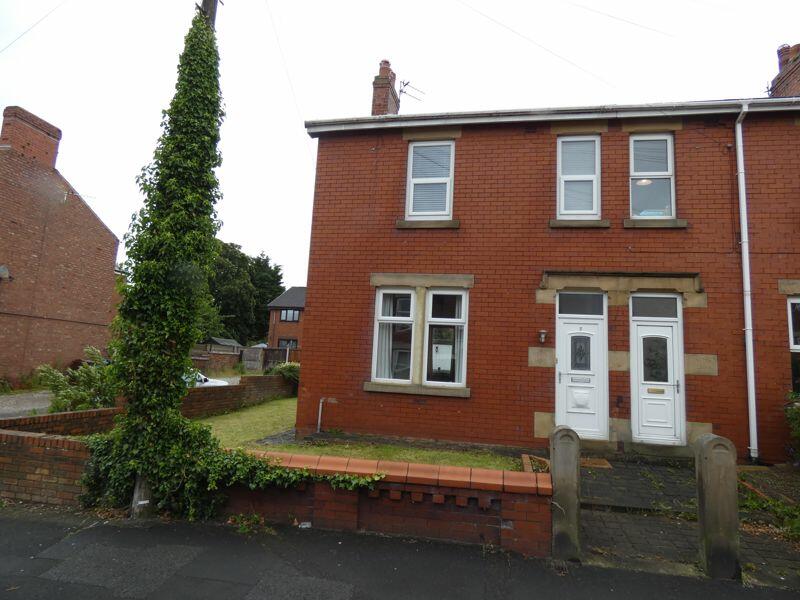 3 bedroom terraced house for sale in Clitheroes Lane, Freckleton, PR4