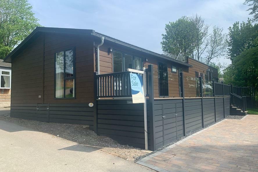 4 bedroom mobile home for sale in Fallbarrow Holiday Park, Rayrigg Road