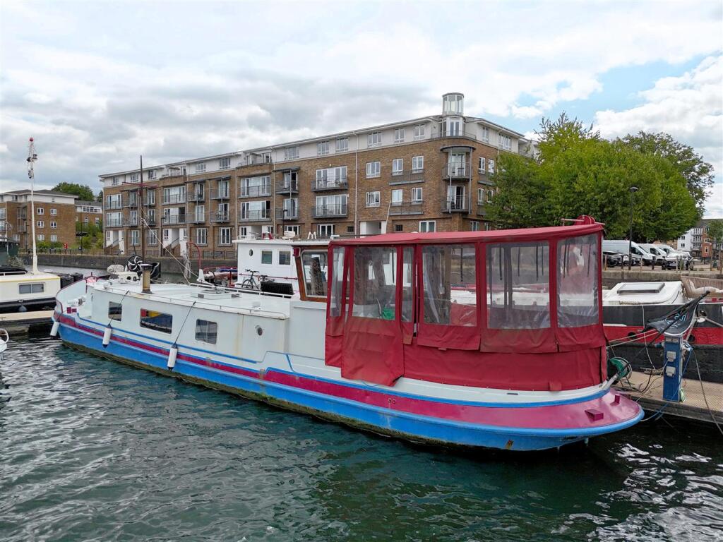 Main image of property: Albert Ross, South Dock Marina, Southwark, SE16