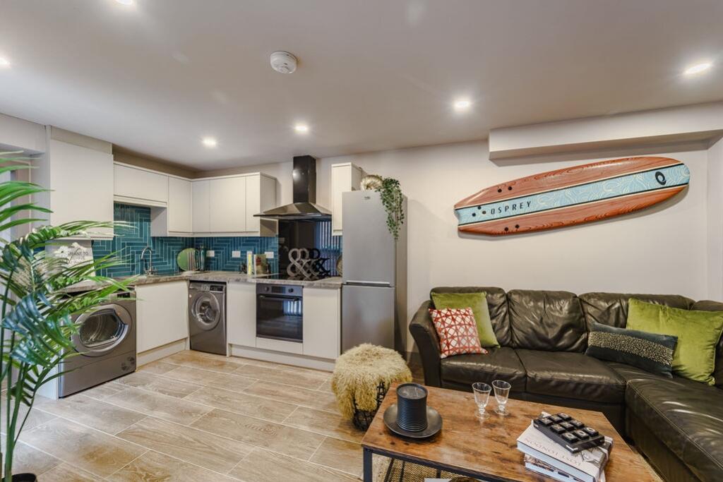 Additional property image - Earlsdon Avenue North, West Midlands, Coventry