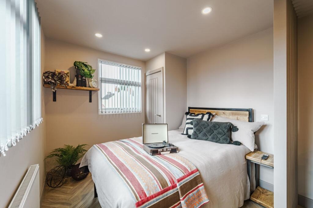 Additional property image - Earlsdon Avenue North, West Midlands, Coventry