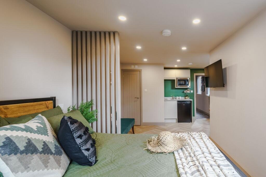 Additional property image - Earlsdon Avenue North, West Midlands, Coventry