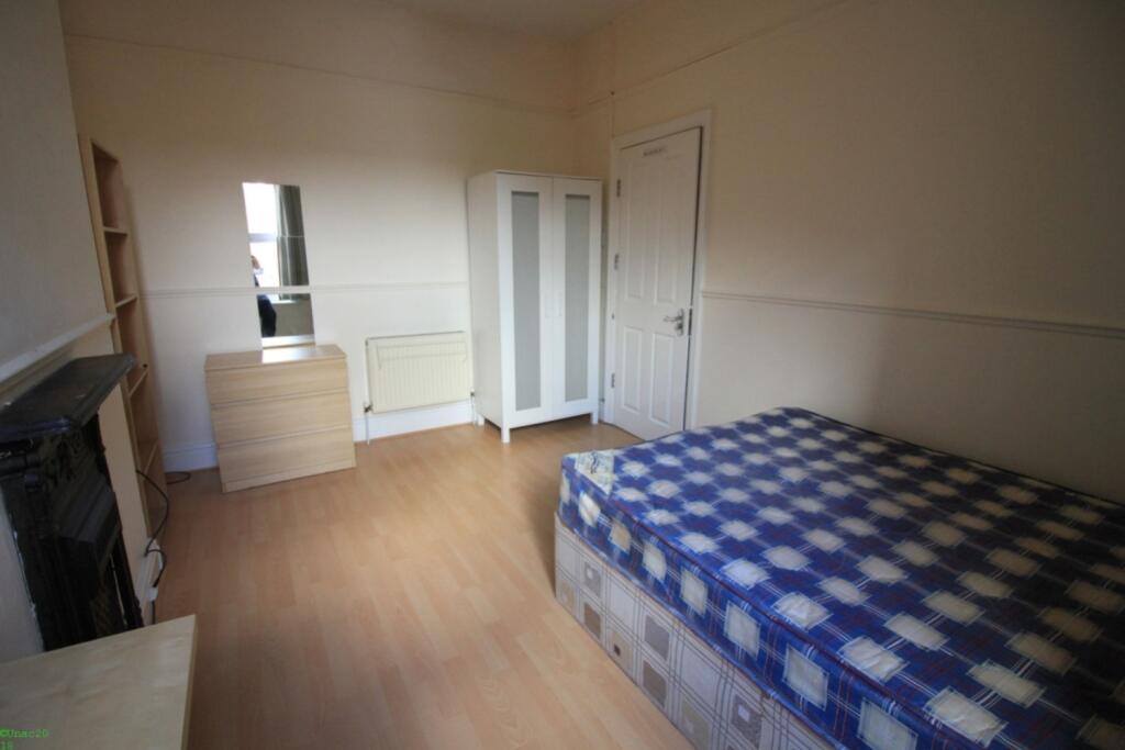 Additional property image - King Richard Street, Coventry, West Midlands, CV2