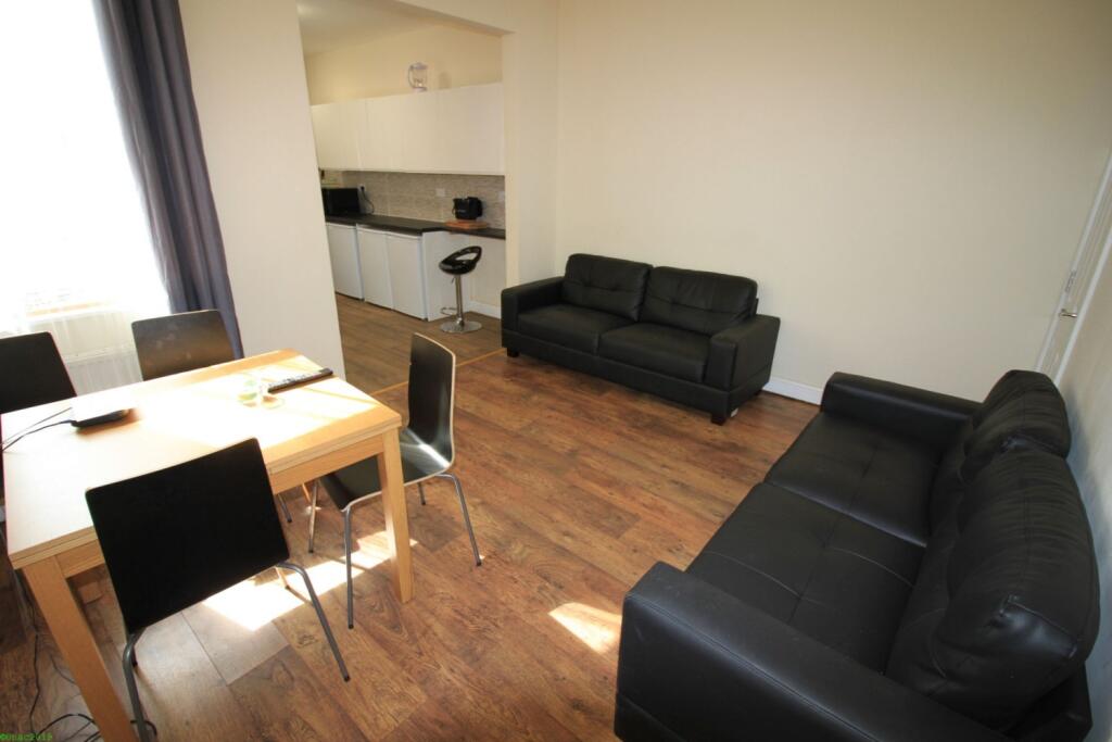 Additional image 2 of Sir Thomas Whites, Earlsdon, Coventry, CV5
