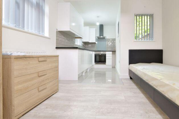 Main image of property: Coundon Road, Coventry