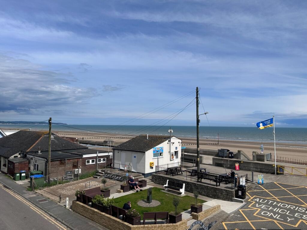 2 bedroom for rent in High Street Dymchurch TN29