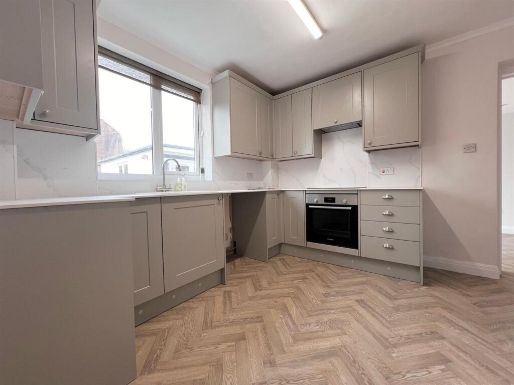 Main image of property: 11, Cygnet View, Swanland