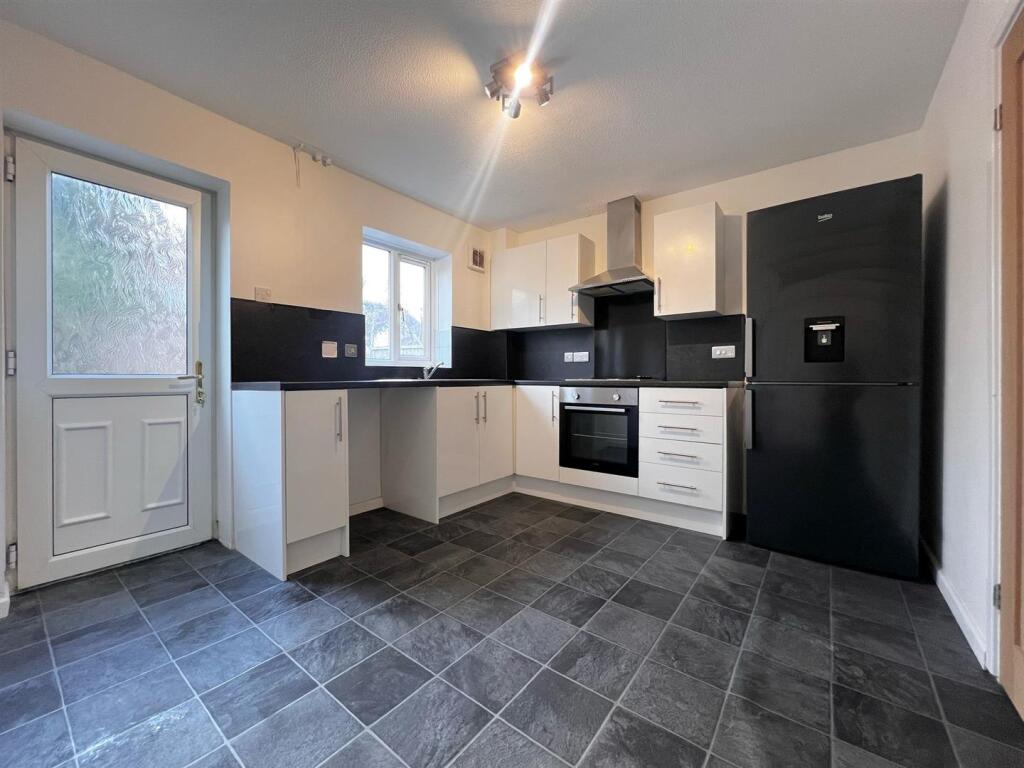 Main image of property: 29 Idas Close, Hull