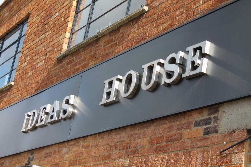 Main image of property: Eastwood Close, SOUTH WOODFORD, E18