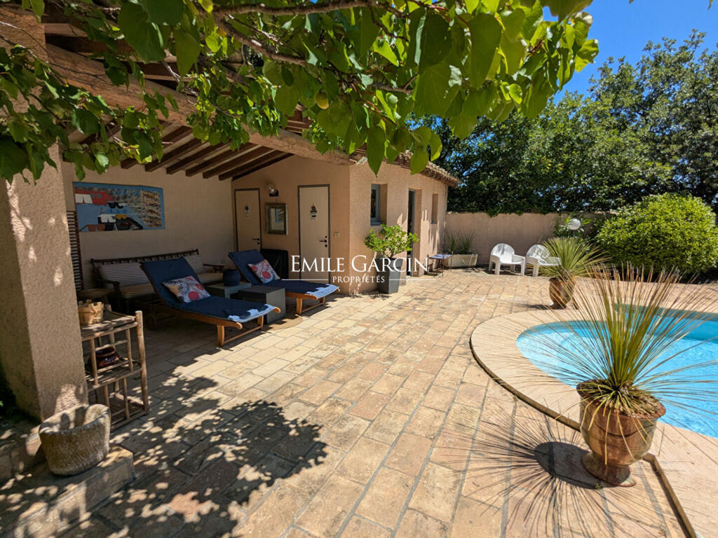 Main image of property: Languedoc-Roussillon, Gard, Villeneuve-Les-Avignon