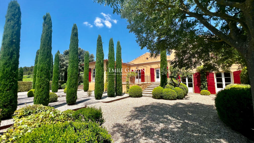 Main image of property: Provence-Alps-Cote d`Azur, Vaucluse, Pertuis