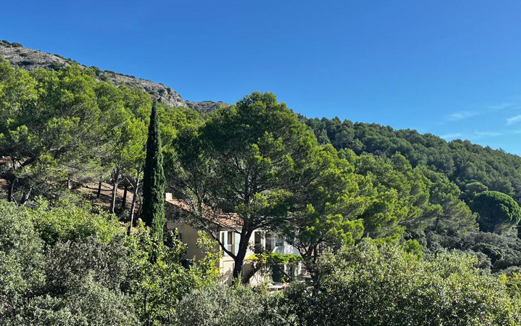 Main image of property: Provence-Alps-Cote d`Azur, Vaucluse, Mérindol