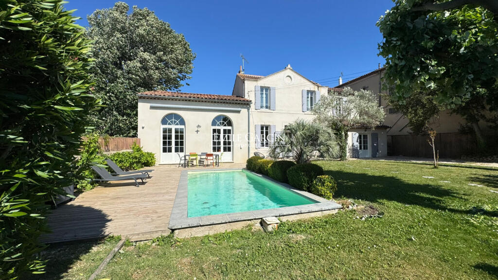 Main image of property: Provence-Alps-Cote d`Azur, Bouches-du-Rhône, Salon-de-Provence