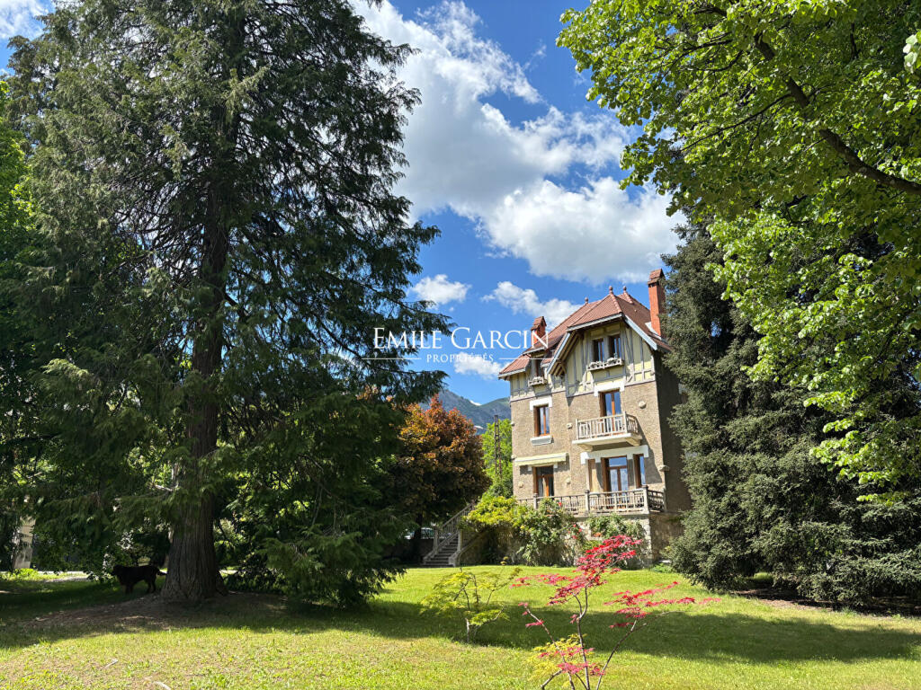 Main image of property: Provence-Alps-Cote d`Azur, Hautes-Alpes, Gap