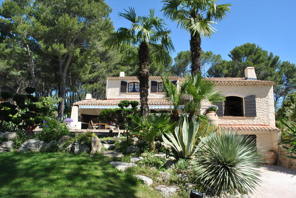 6 bedroom house for sale in AIX EN PROVENCE, ProvenceAlpesCôte d'Azur