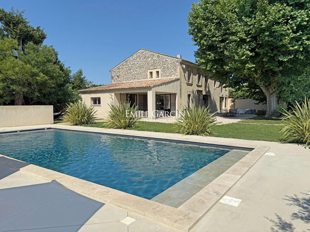 Main image of property: Provence-Alps-Cote d`Azur, Bouches-du-Rhône, Châteaurenard