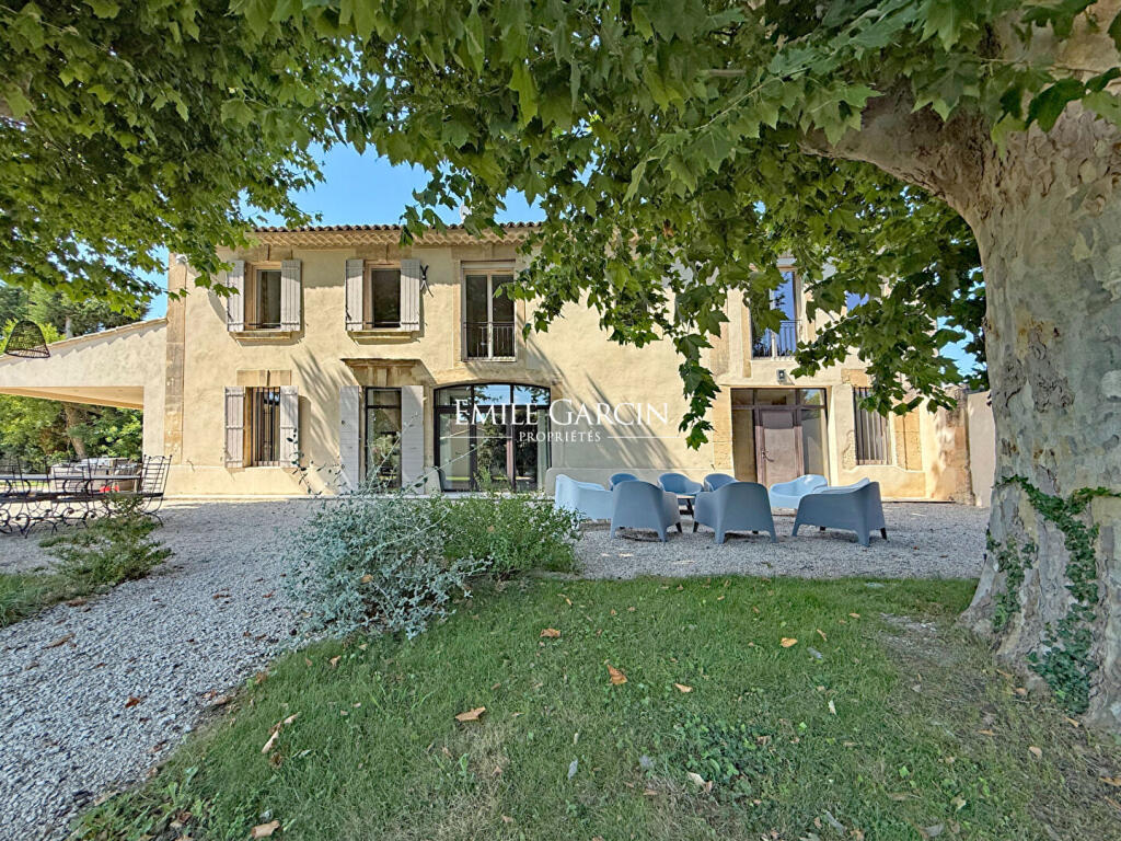 Main image of property: Provence-Alps-Cote d`Azur, Bouches-du-Rhône, Châteaurenard