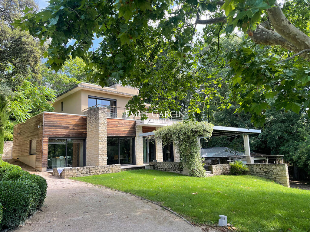 Main image of property: Languedoc-Roussillon, Gard, Villeneuve-Les-Avignon