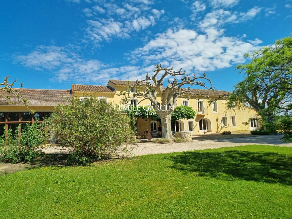 Main image of property: Provence-Alps-Cote d`Azur, Vaucluse, L'isle-sur-la-Sorgue