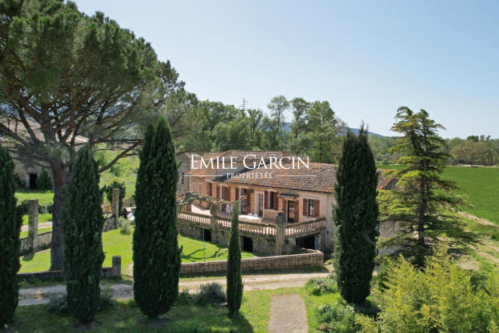 Main image of property: Provence-Alps-Cote d`Azur, Vaucluse, Ménerbes