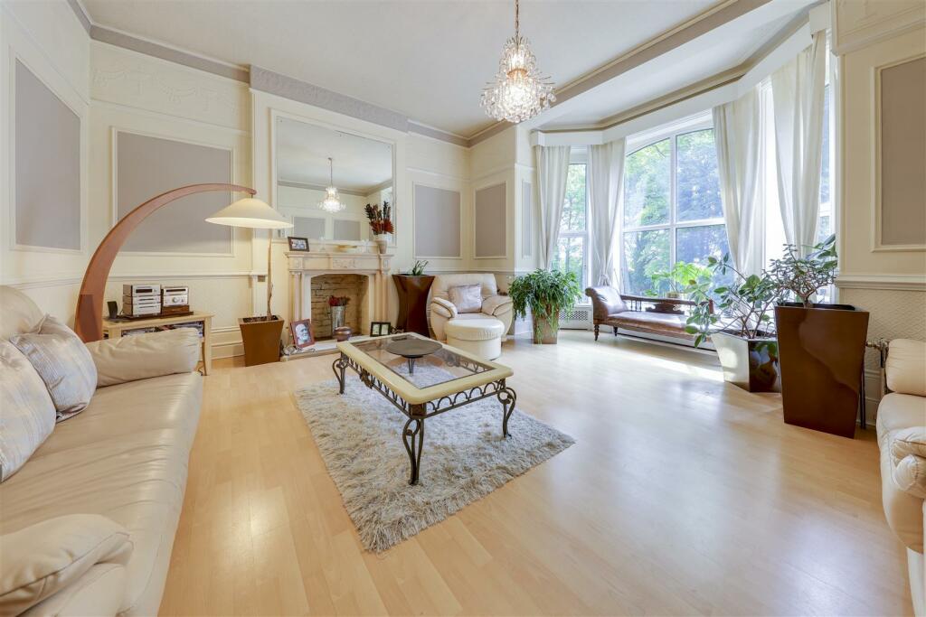 5 bedroom detached house for sale in Rochdale Road East, Marland