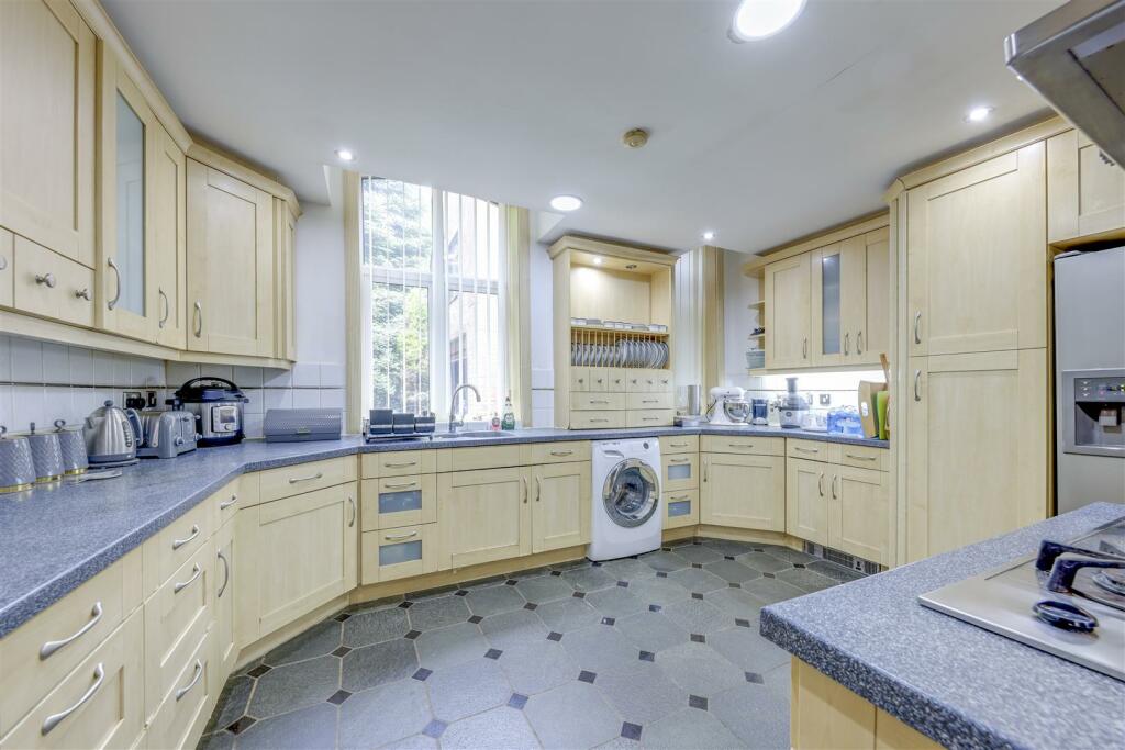 5 bedroom detached house for sale in Rochdale Road East, Marland