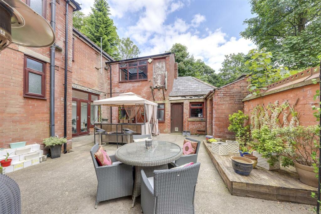 5 bedroom detached house for sale in Rochdale Road East, Marland