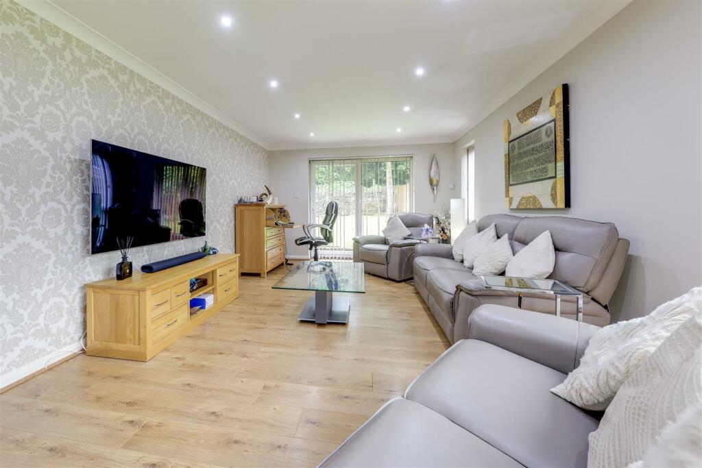 Additional property image - Melia Close, Rawtenstall, Rossendale