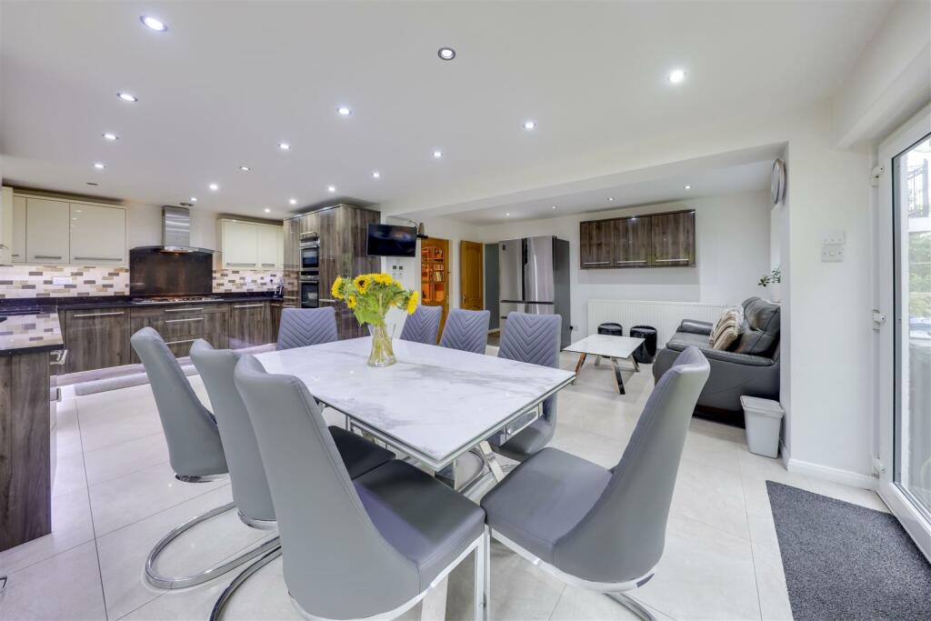 Additional property image - Melia Close, Rawtenstall, Rossendale