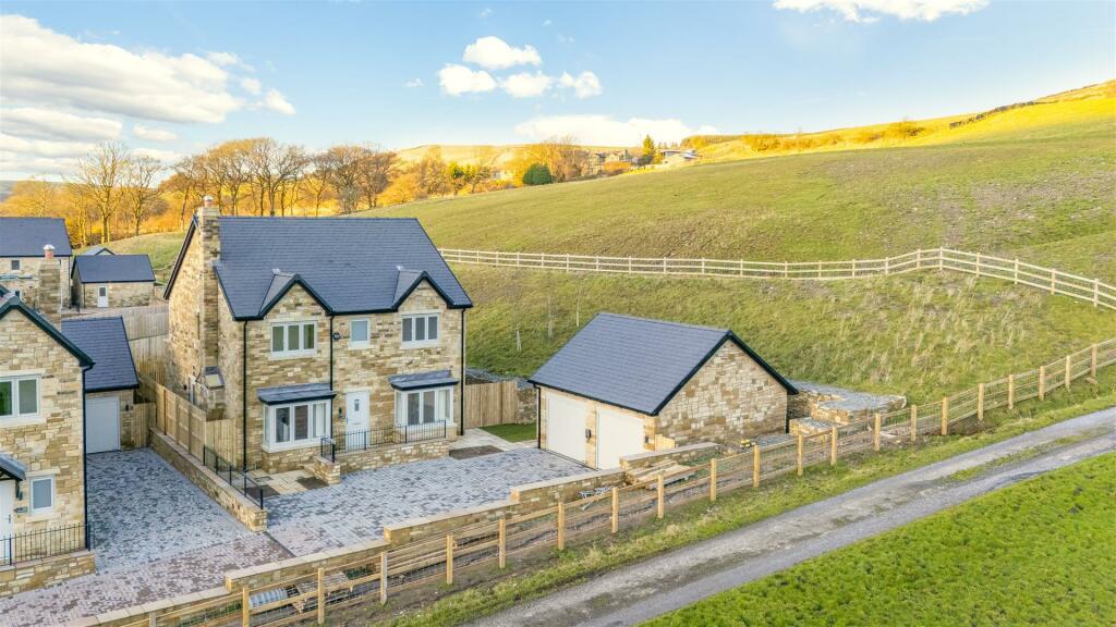 Additional property image - Meadow Edge Close, Newchurch Meadows, Higher Cloughfold, Rossendale, Lancashire