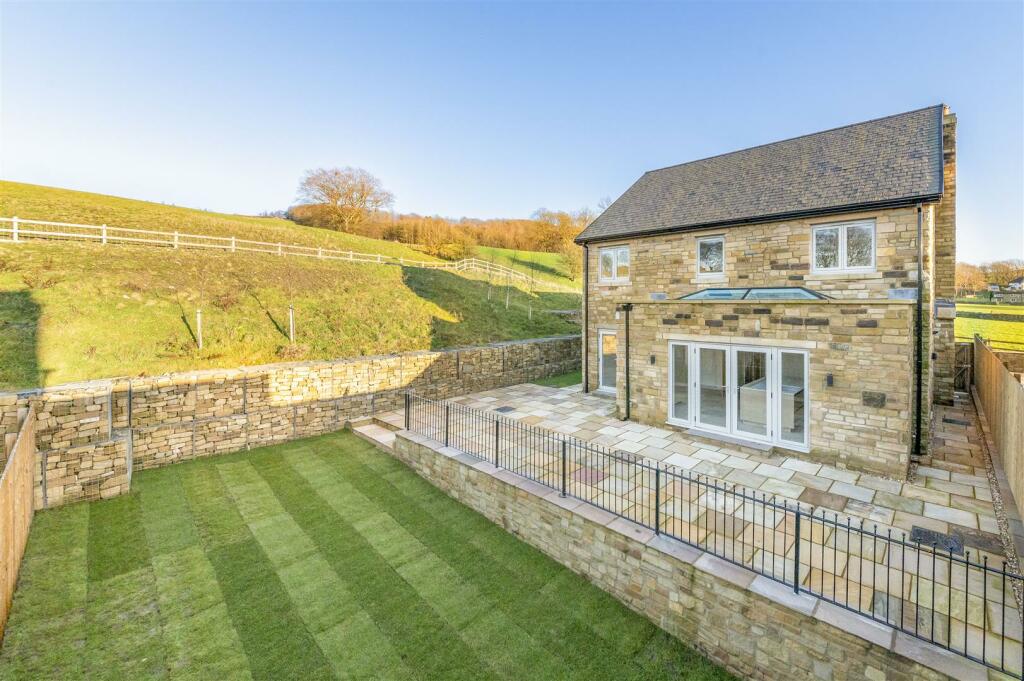Additional property image - Meadow Edge Close, Newchurch Meadows, Higher Cloughfold, Rossendale, Lancashire