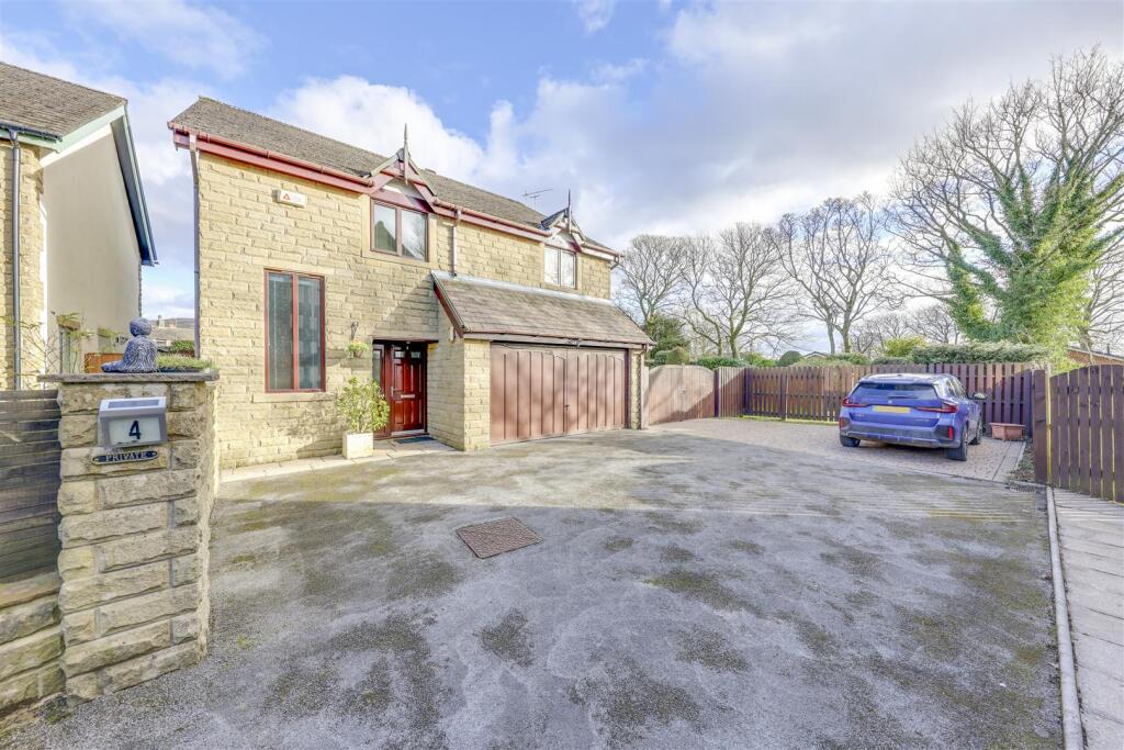 Main image of property: Bowling Green, Edenfield, Ramsbottom, Bury