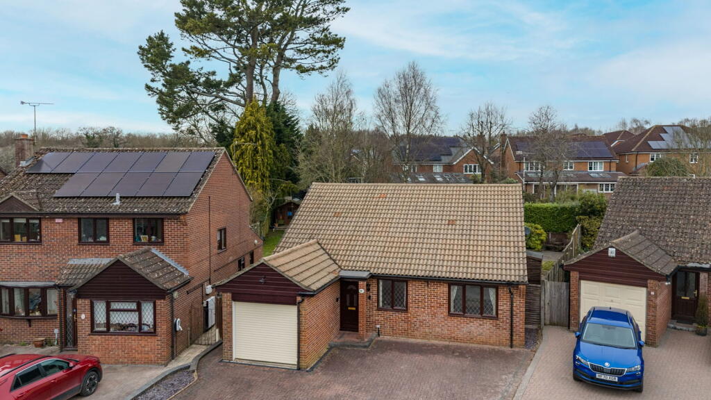 Main image of property: Meadow View, Whitchurch, RG28 7BL